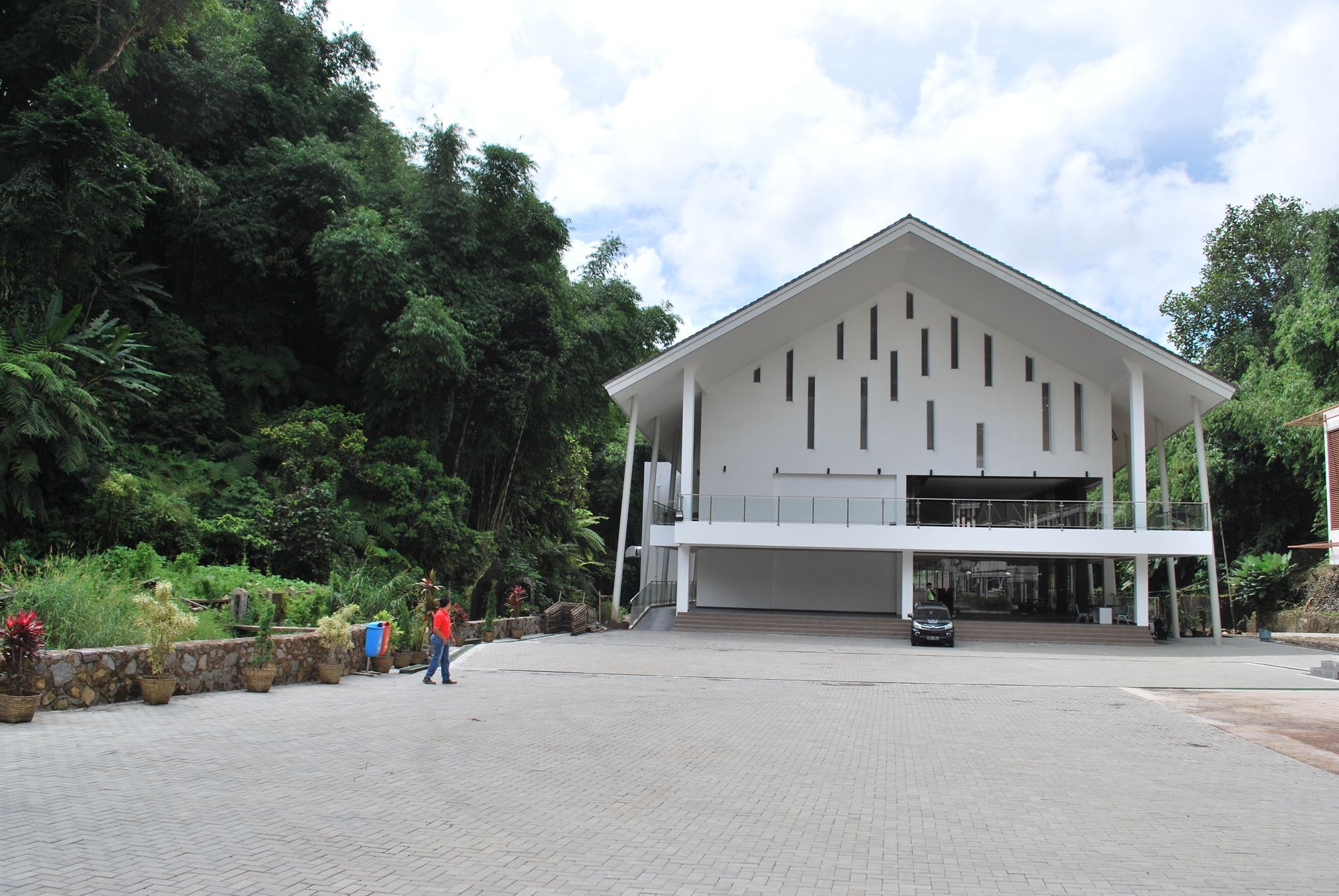 Zuri Resort Cipanas Puncak Exterior photo