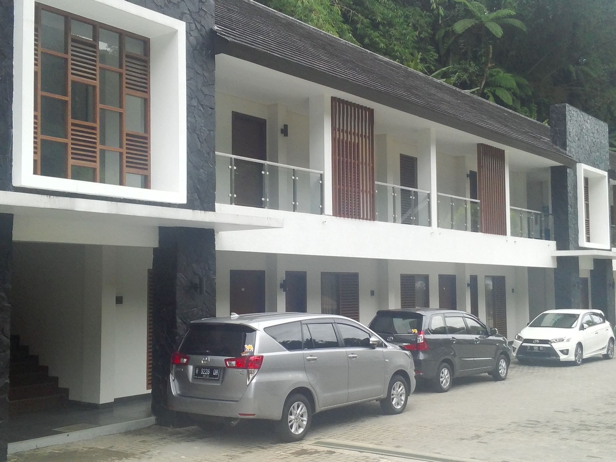 Zuri Resort Cipanas Puncak Exterior photo