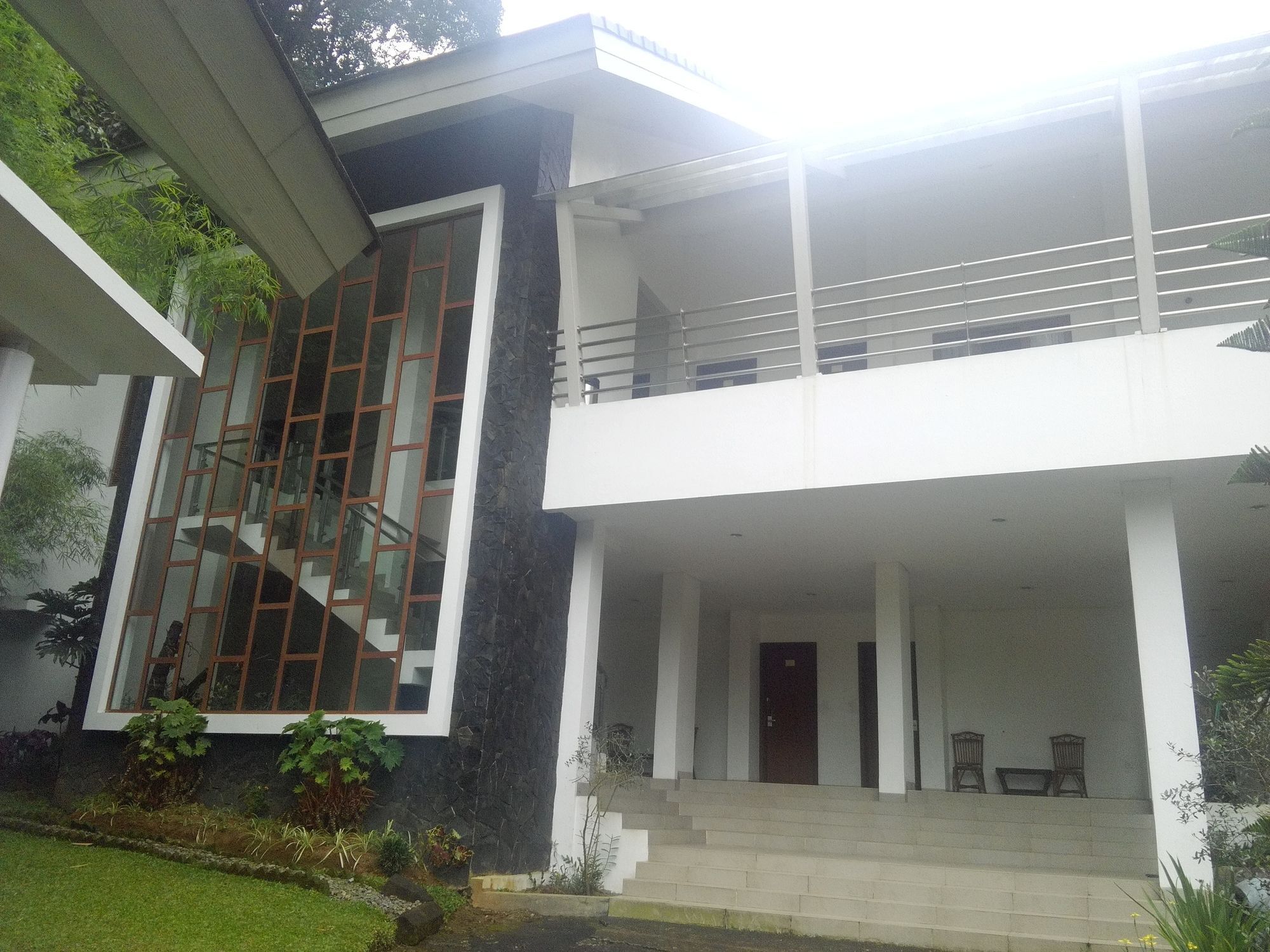 Zuri Resort Cipanas Puncak Exterior photo